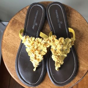 Montego Bay Club Yellow Sandals 8 1/2